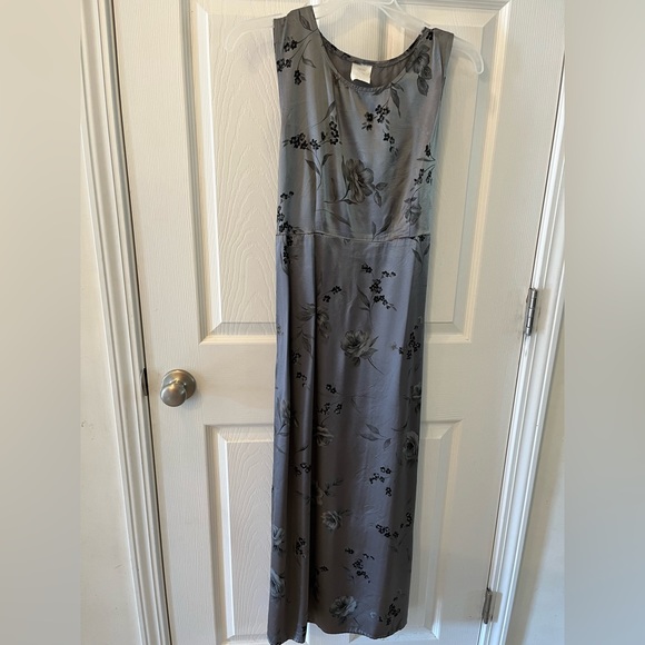 Gray Floral Print Sleeveless Formal Dress - Picture 1 of 14